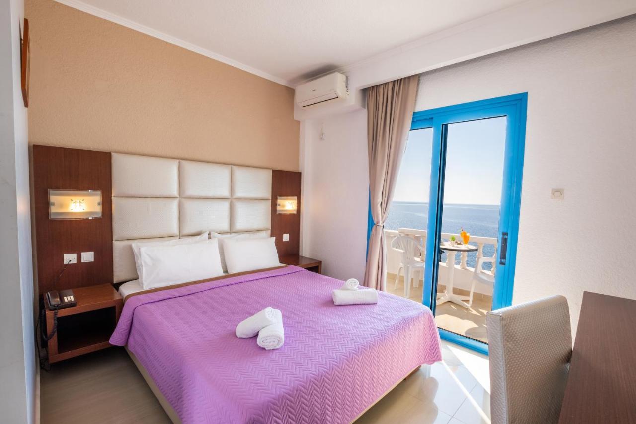 Castelia Bay Hotel Amoopi Exterior foto