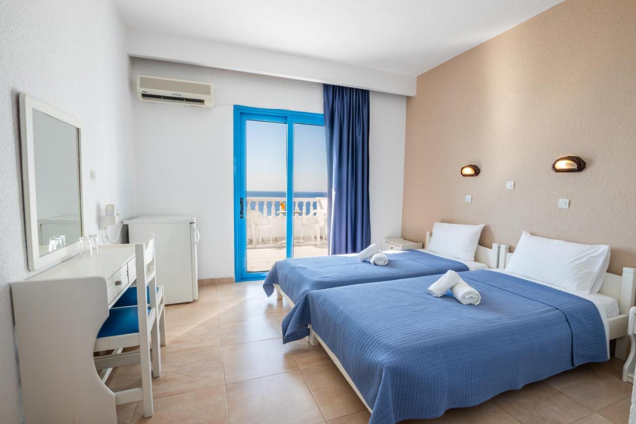 Castelia Bay Hotel Amoopi Exterior foto
