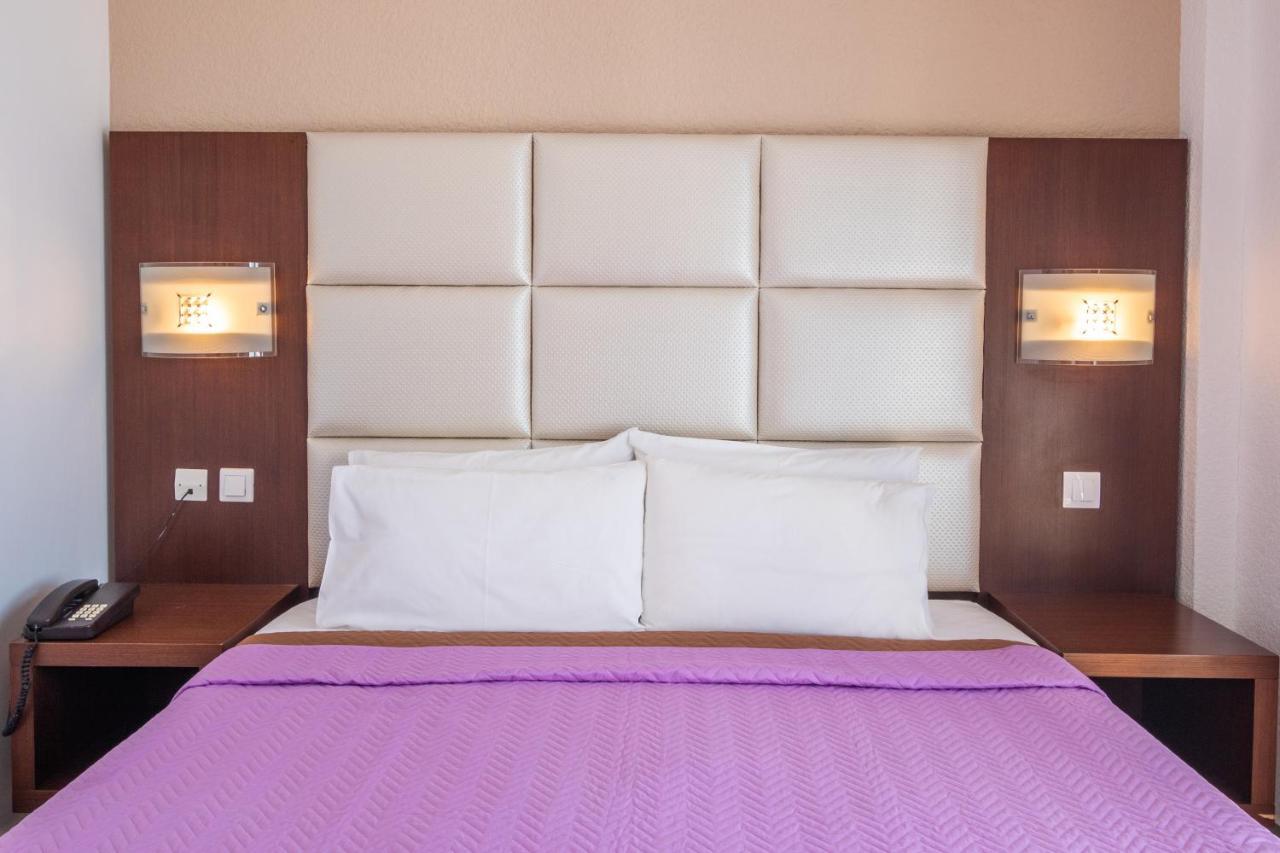 Castelia Bay Hotel Amoopi Exterior foto