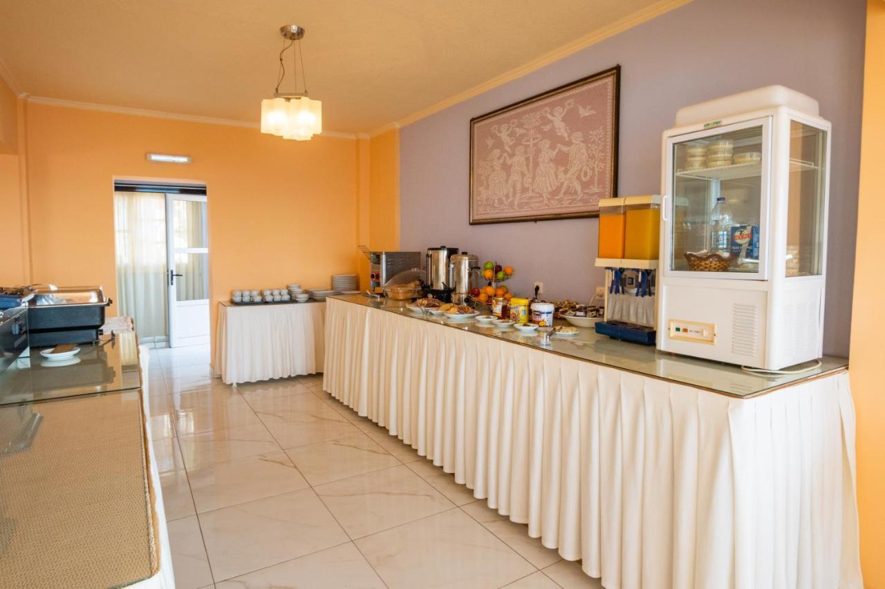 Castelia Bay Hotel Amoopi Exterior foto