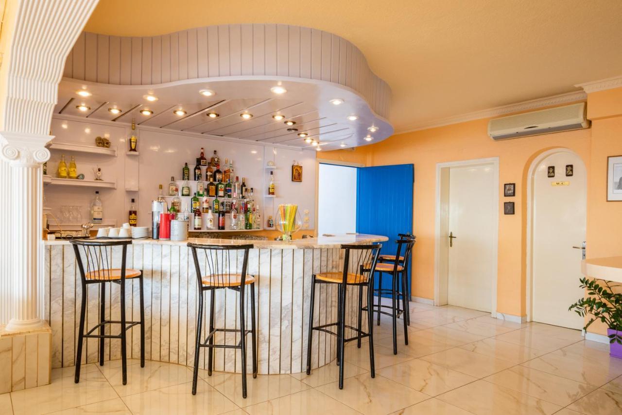 Castelia Bay Hotel Amoopi Exterior foto