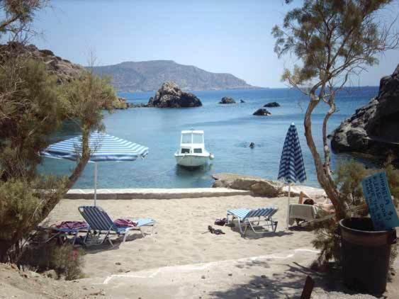 Castelia Bay Hotel Amoopi Exterior foto